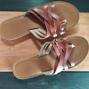 Universal Tread. Women's size 7.5 leather sandles.
